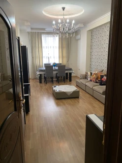 Satılır yeni tikili 2 otaqlı 95 m², Nizami m.-2