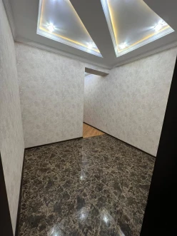 Satılır yeni tikili 3 otaqlı 134 m², İnşaatçılar m.-8