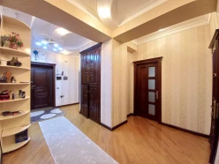 Satılır yeni tikili 3 otaqlı 123 m², İnşaatçılar m.-9