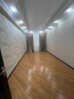 Satılır yeni tikili 3 otaqlı 134 m², İnşaatçılar m.-7