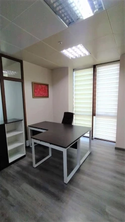 İcarə ofis 5 otaqlı 170 m², Səbail r.-15