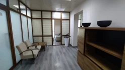 İcarə ofis 5 otaqlı 170 m², Səbail r.-16