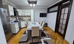 Satılır yeni tikili 3 otaqlı 753 m²,  İnşaatçılar m.-8
