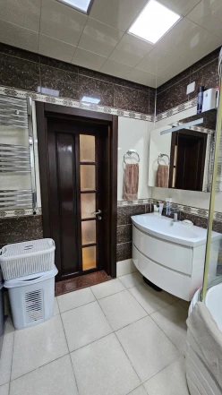 Satılır yeni tikili 3 otaqlı 753 m²,  İnşaatçılar m.-10