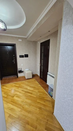 Satılır yeni tikili 3 otaqlı 753 m²,  İnşaatçılar m.-6