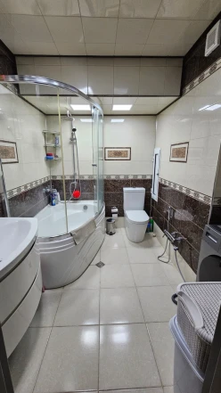 Satılır yeni tikili 3 otaqlı 753 m²,  İnşaatçılar m.-12