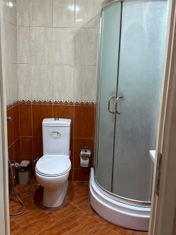 Satılır yeni tikili 2 otaqlı 80 m², İnşaatçılar m.-9