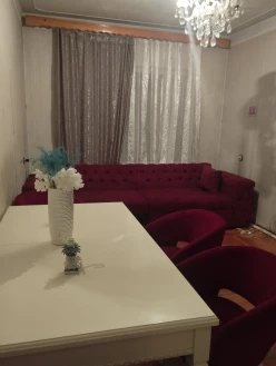 Satılır köhnə tikili 2 otaqlı 70 m², Bakıxanov q.