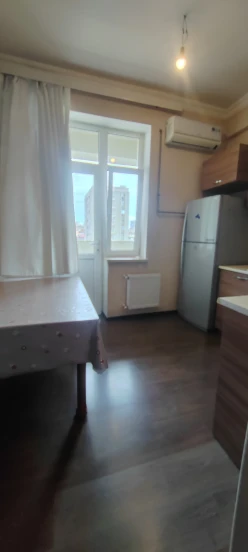 Satılır yeni tikili 3 otaqlı 75 m², İnşaatçılar m.-6