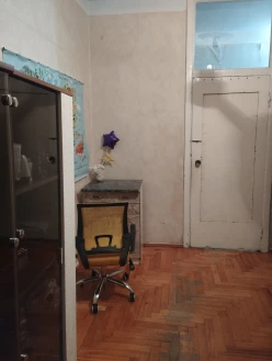 Satılır köhnə tikili 2 otaqlı 70 m², Bakıxanov q.-18