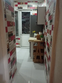 Satılır köhnə tikili 2 otaqlı 70 m², Bakıxanov q.-4