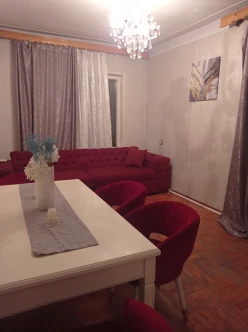 Satılır köhnə tikili 2 otaqlı 70 m², Bakıxanov q.-13