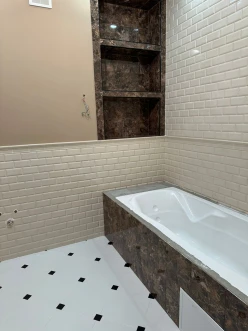 Satılır yeni tikili 4 otaqlı 182 m²,  Şah İsmayıl Xətai m.-19