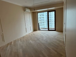 Satılır yeni tikili 4 otaqlı 182 m²,  Şah İsmayıl Xətai m.-4