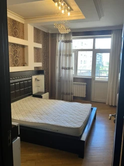 Satılır yeni tikili 2 otaqlı 86 m², İnşaatçılar m.-5