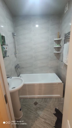 İcarə yeni tikili 3 otaqlı 86 m²,  İnşaatçılar m.-5