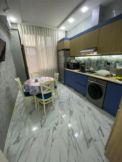 Satılır yeni tikili 4 otaqlı 120 m²,  Həzi Aslanov m.-10