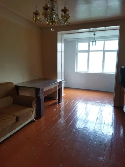 Satılır köhnə tikili 3 otaqlı 71 m², Yasamal r.-2