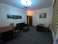 İcarə ofis 3 otaqlı 80 m²,  28 May m.-4