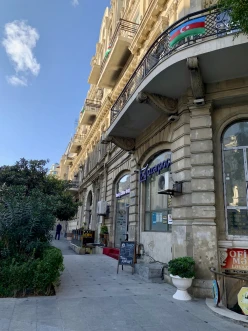 Satılır köhnə tikili 4 otaqlı 115 m²,  İçəri Şəhər m.-3