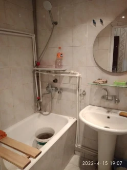 Satılır köhnə tikili 2 otaqlı 50 m², Badamdar q.-7