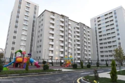 {"az": "İcarə yeni tikili 2 otaqlı 60 m², İnşaatçılar m.", "en": "Rent new building 2 rooms 60 m²,  Insaatchilar m.", "ru": "Аренда Новое здание 2 Комнаты 60 m²,  Иншаатчылар м."}-2