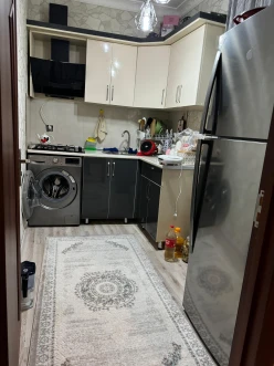 Satılır yeni tikili 2 otaqlı 70 m², Azadlıq prospekti m.-11