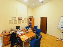 İcarə obyekt 550 m², Elmlər Akademiyası m.-16