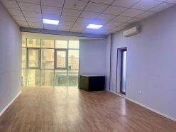 İcarə ofis 10 otaqlı 400 m²,  28 May m.