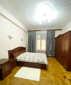 İcarə köhnə tikili 3 otaqlı 95 m², Sahil m.-7 İcarə köhnə tikili 3 otaqlı 95 m², Sahil m.-7