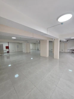 Satılır obyekt 183 m²,  İnşaatçılar m.-6