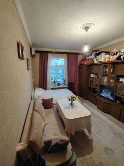 Satılır köhnə tikili 1 otaqlı 40 m²,  Elmlər Akademiyası m.-9