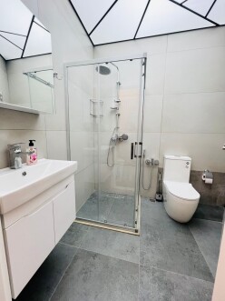 Satılır yeni tikili 3 otaqlı 80 m²,  İnşaatçılar m.-2