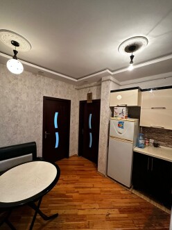 Satılır yeni tikili 2 otaqlı 67 m²,  Bakıxanov-8