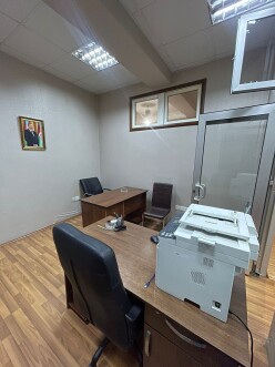 İcarə ofis 3 otaqlı 80 m²,  Gənclik m.-6