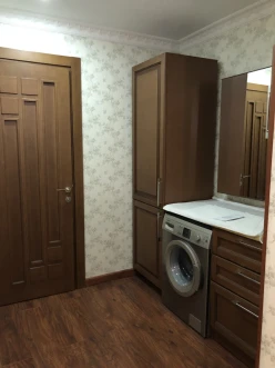 Satılır yeni tikili 3 otaqlı 130 m², 28 May m.-8