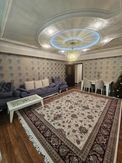 Satılır yeni tikili 3 otaqlı 135 m², Həzi Aslanov m.-4 Satılır yeni tikili 3 otaqlı 135 m², Həzi Aslanov m.-4