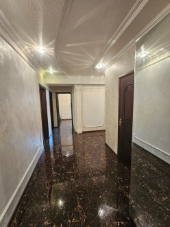 Satılır yeni tikili 3 otaqlı 135 m², Həzi Aslanov m.-6 Satılır yeni tikili 3 otaqlı 135 m², Həzi Aslanov m.-6