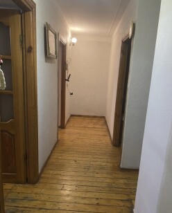 Satılır köhnə tikili 3 otaqlı 62.8 m²,  Nəriman Nərimanov m.-9