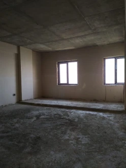 Satılır yeni tikili 2 otaqlı 95 m², Şah İsmayıl Xətai m.-4