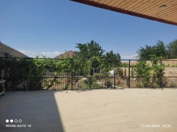 Satılır bağ evi 75 m², Saray q.-3