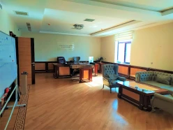 İcarə ofis 11 otaqlı 420 m², 28 May m.