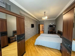 İcarə yeni tikili 3 otaqlı 140 m², Elmlər Akademiyası m.-9