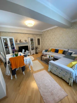 Satılır yeni tikili 3 otaqlı 115 m², İnşaatçılar m.-13