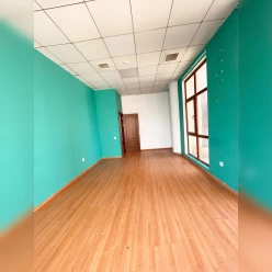 İcarə ofis 6 otaqlı 125 m², 28 May m.-4