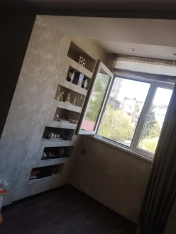 Satılır köhnə tikili 2 otaqlı 35 m², İnşaatçılar m.-2