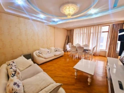 İcarə yeni tikili 3 otaqlı 135 m², Səbail r.-3