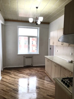 Satılır yeni tikili 3 otaqlı 80 m²,  Azadlıq prospekti m.-10