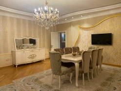 Satılır yeni tikili 3 otaqlı 155 m², İnşaatçılar m.-39