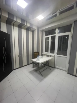 Satılır yeni tikili 3 otaqlı 155 m², İnşaatçılar m.-4